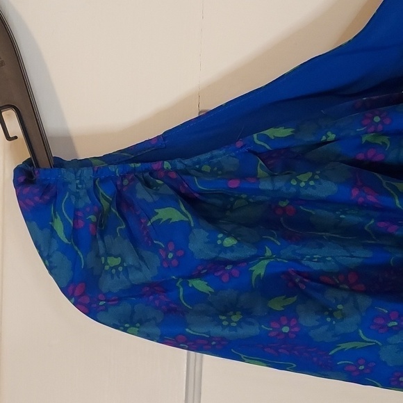 Veronica Beard Lyric One-Shoulder Silk Top - Picture 10 of 12